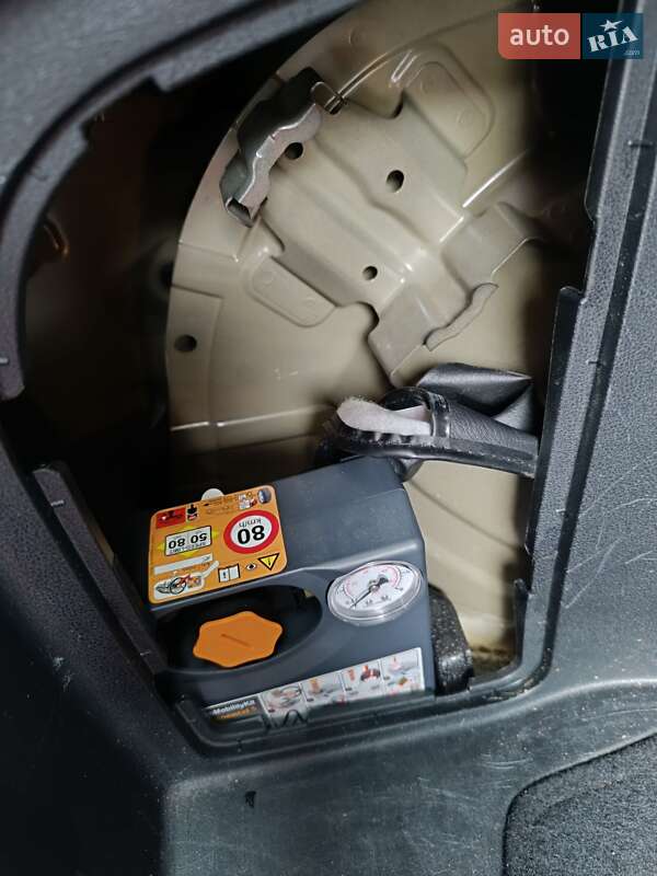 Хэтчбек Nissan Leaf 2015 в Ровно фото 55 Хэтчбек Nissan Leaf 2015 в Ровно