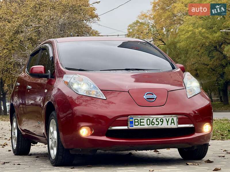 Хэтчбек Nissan Leaf 2012 в Одессе фото 3 Хэтчбек Nissan Leaf 2012 в Одессе