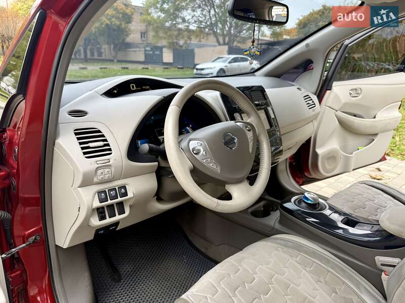 Хэтчбек Nissan Leaf 2012 в Одессе фото 35 Хэтчбек Nissan Leaf 2012 в Одессе