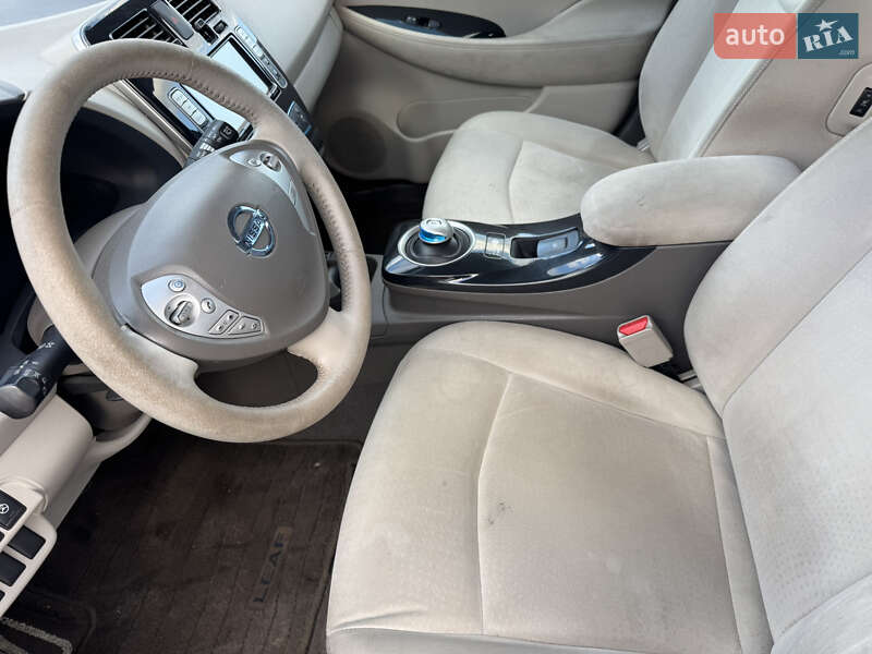 Хэтчбек Nissan Leaf 2012 в Житомире фото 7 Хэтчбек Nissan Leaf 2012 в Житомире