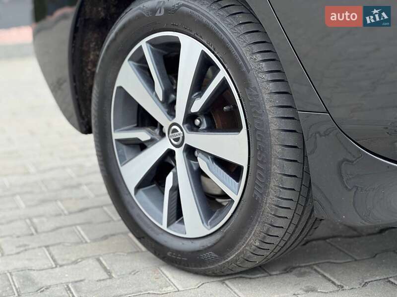 Хэтчбек Nissan Leaf 2022 в Виннице