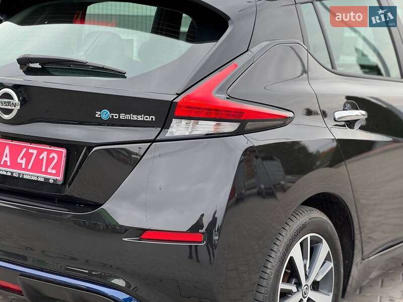 Хэтчбек Nissan Leaf 2022 в Виннице