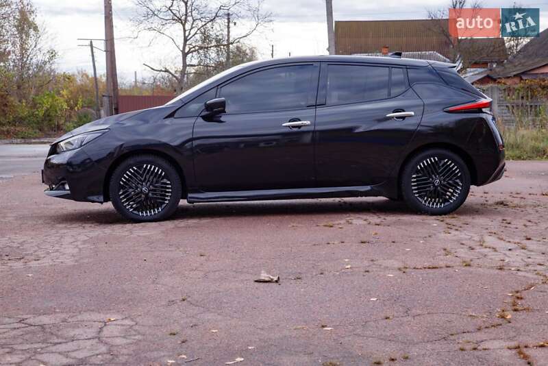 Хетчбек Nissan Leaf 2023 в Бердичеві