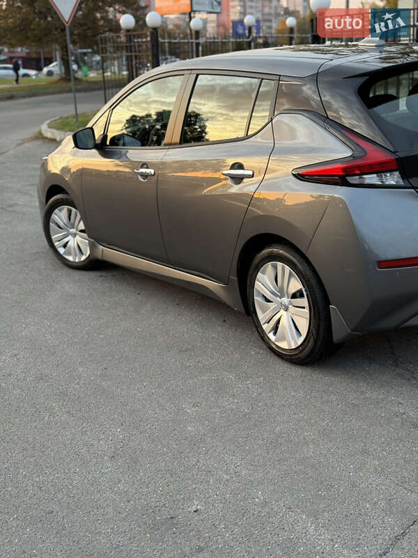 Хэтчбек Nissan Leaf 2024 в Харькове