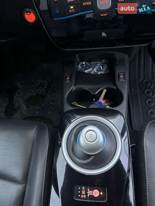 Хэтчбек Nissan Leaf 2014 в Харькове