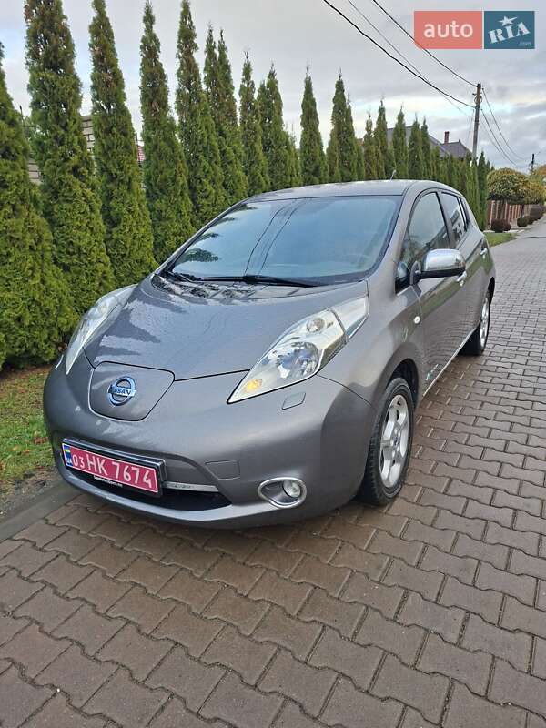 Хэтчбек Nissan Leaf 2013 в Луцке фото 2 Хэтчбек Nissan Leaf 2013 в Луцке