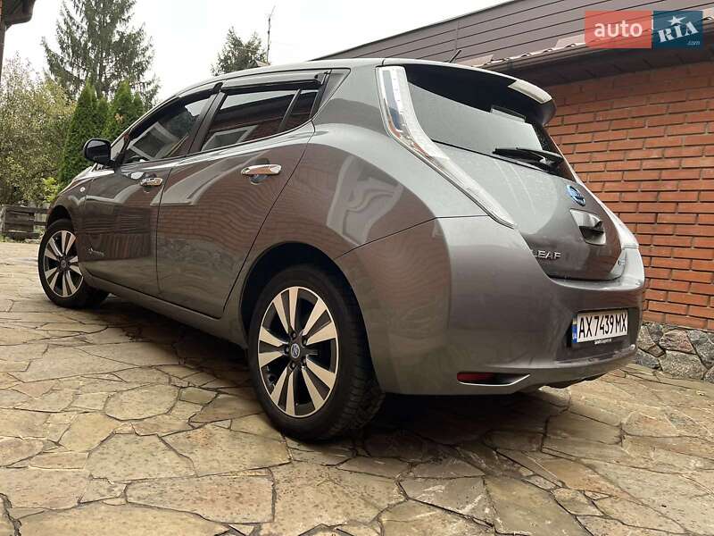 Хетчбек Nissan Leaf 2014 в Харкові фото Хетчбек Nissan Leaf 2014 в Харкові