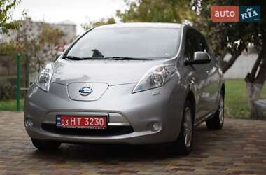 Хетчбек Nissan Leaf 2016 в Дніпрі