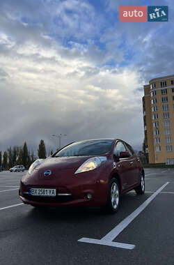 Хетчбек Nissan Leaf 2013 в Кам'янець-Подільському