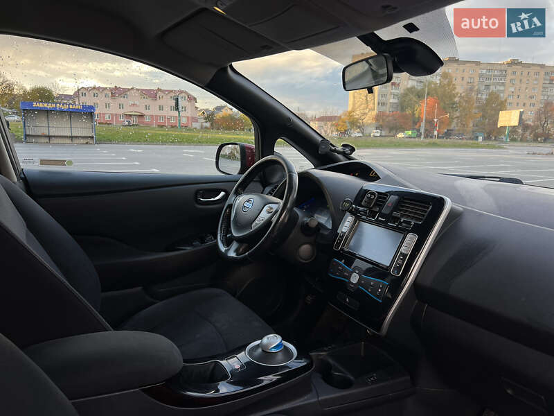 Хетчбек Nissan Leaf 2013 в Кам'янець-Подільському фото 7 Хетчбек Nissan Leaf 2013 в Кам'янець-Подільському