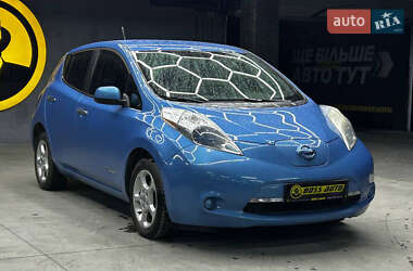 Хэтчбек Nissan Leaf 2013 в Черновцах