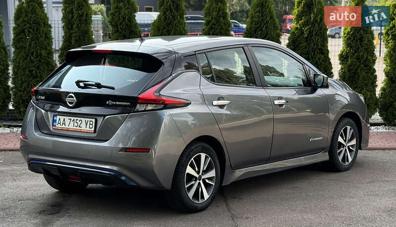 Хэтчбек Nissan Leaf 2019 в Киеве фото 6 Хэтчбек Nissan Leaf 2019 в Киеве