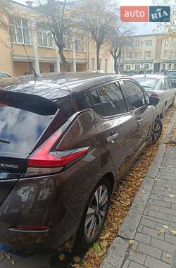 Хетчбек Nissan Leaf 2018 в Вінниці