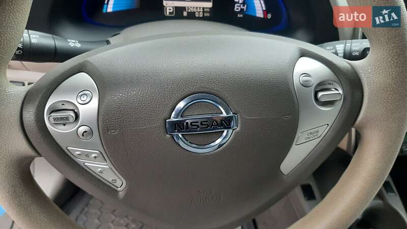Хэтчбек Nissan Leaf 2011 в Летичеве фото 8 Хэтчбек Nissan Leaf 2011 в Летичеве