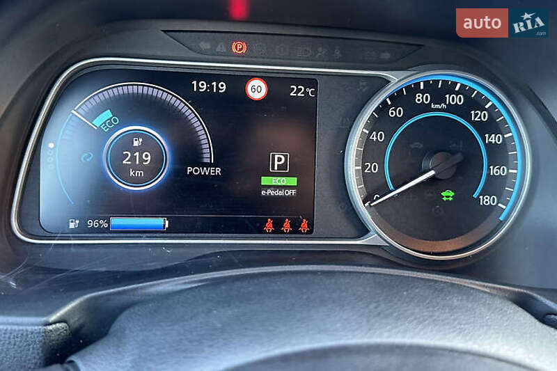 Хэтчбек Nissan Leaf 2018 в Ужгороде фото 15 Хэтчбек Nissan Leaf 2018 в Ужгороде