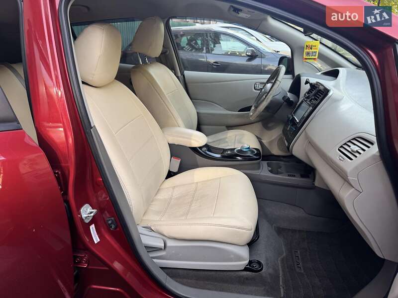 Хэтчбек Nissan Leaf 2014 в Киеве