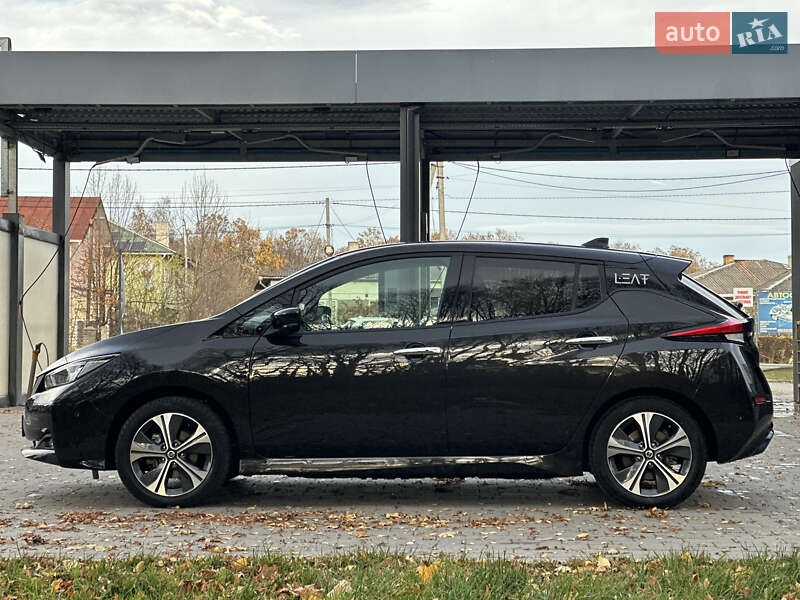 Хэтчбек Nissan Leaf 2021 в Долине