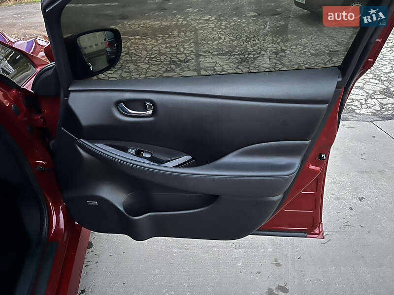Хэтчбек Nissan Leaf 2020 в Бердичеве фото 21 Хэтчбек Nissan Leaf 2020 в Бердичеве