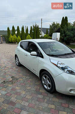 Хетчбек Nissan Leaf 2012 в Любомлі