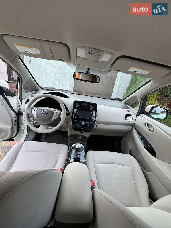 Хетчбек Nissan Leaf 2012 в Любомлі