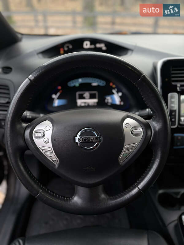 Хэтчбек Nissan Leaf 2017 в Бродах фото 24 Хэтчбек Nissan Leaf 2017 в Бродах
