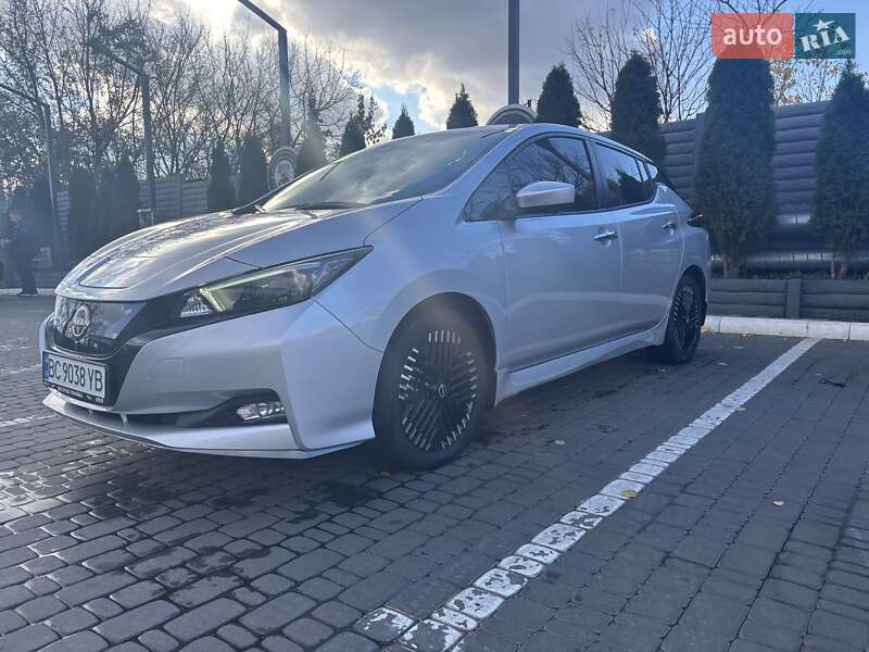 Хэтчбек Nissan Leaf 2024 в Харькове