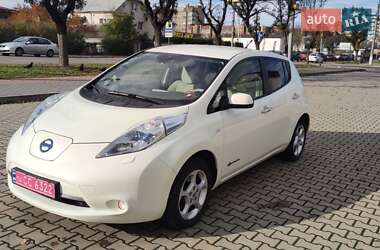 Хэтчбек Nissan Leaf 2011 в Ивано-Франковске