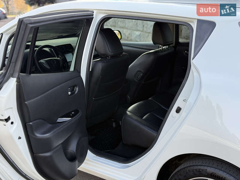 Хэтчбек Nissan Leaf 2014 в Ровно фото 16 Хэтчбек Nissan Leaf 2014 в Ровно