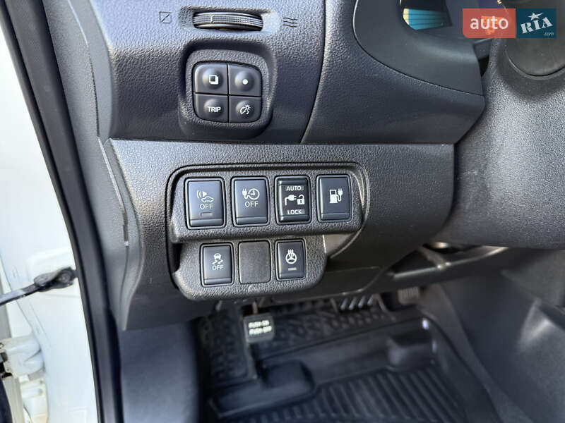 Хэтчбек Nissan Leaf 2014 в Ровно фото 28 Хэтчбек Nissan Leaf 2014 в Ровно