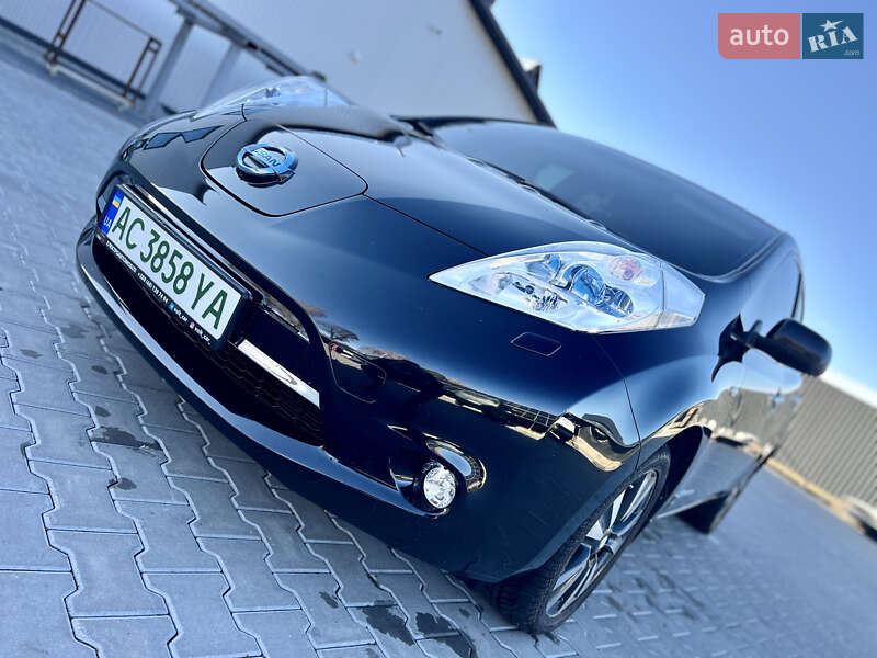 Хетчбек Nissan Leaf 2015 в Володимирі