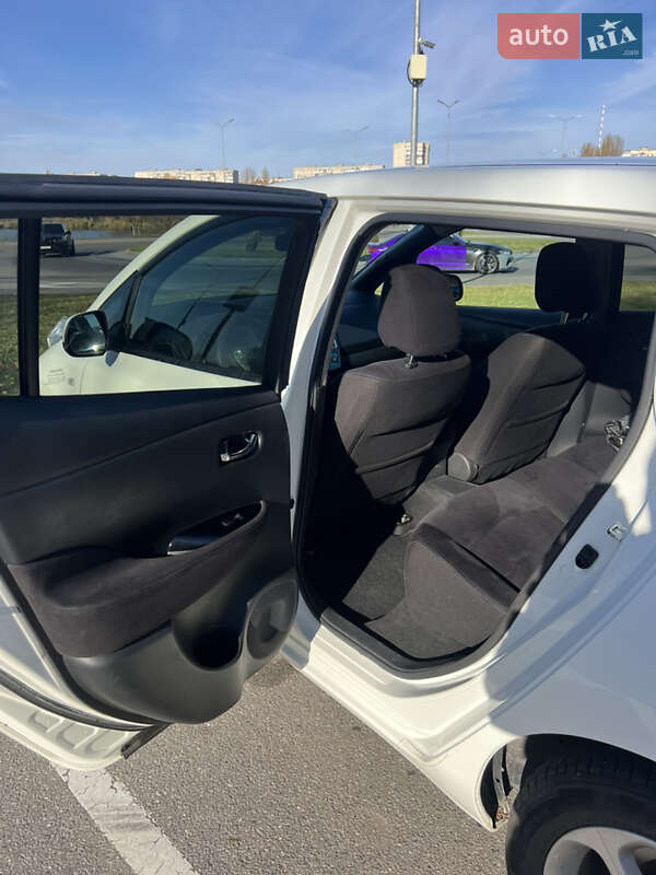 Хэтчбек Nissan Leaf 2016 в Виннице фото 6 Хэтчбек Nissan Leaf 2016 в Виннице