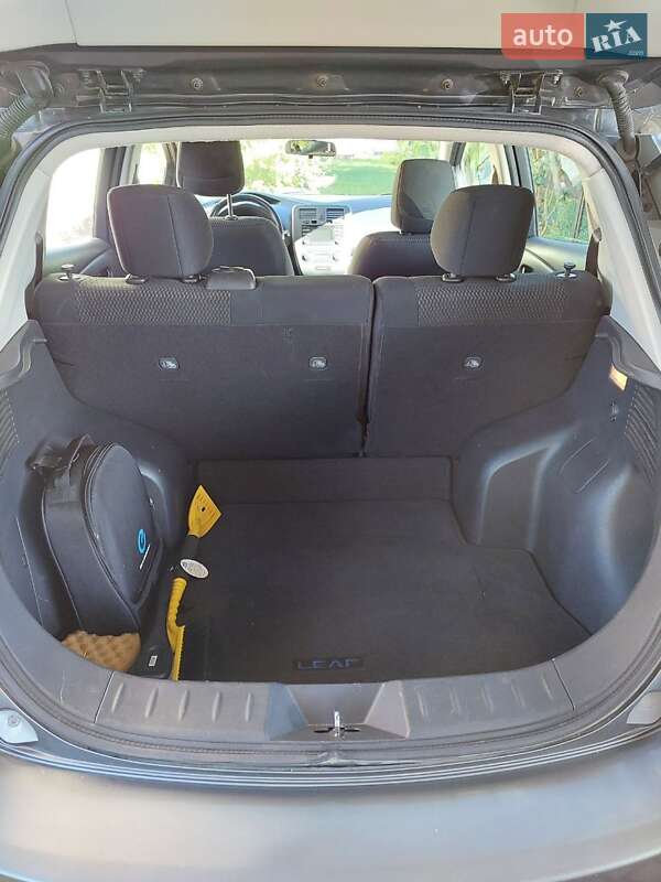 Хэтчбек Nissan Leaf 2014 в Киеве фото 2 Хэтчбек Nissan Leaf 2014 в Киеве
