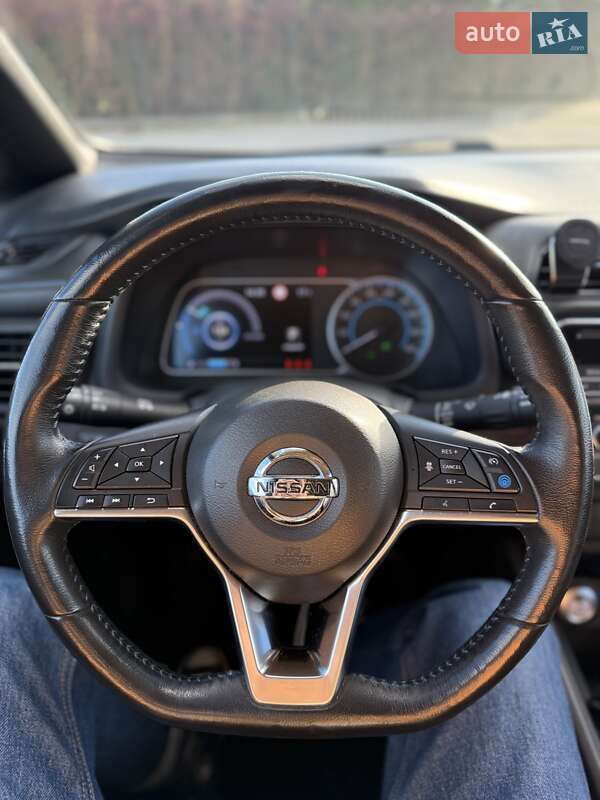 Хэтчбек Nissan Leaf 2019 в Львове