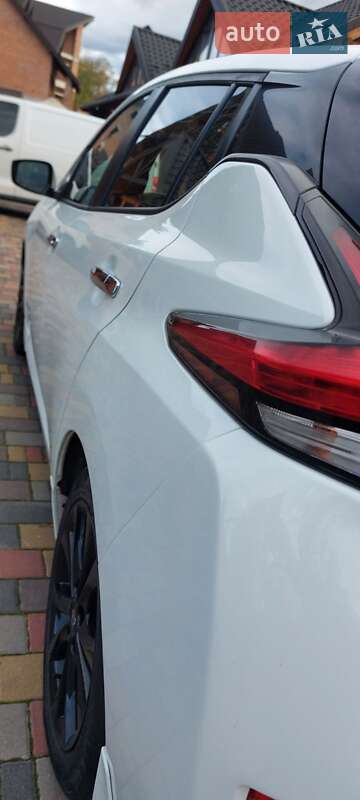 Хэтчбек Nissan Leaf 2019 в Львове
