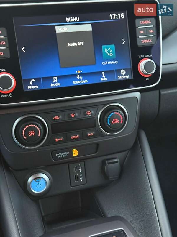 Хэтчбек Nissan Leaf 2023 в Змиеве