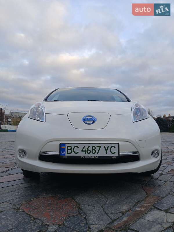 Хетчбек Nissan Leaf 2017 в Кременчуці