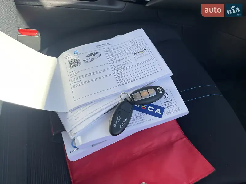 Хэтчбек Nissan Leaf 2018 в Львове документ 2 фото Хэтчбек Nissan Leaf 2018 в Львове документ