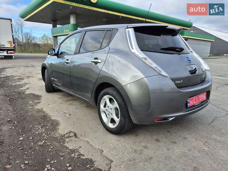 Хэтчбек Nissan Leaf 2017 в Житомире фото 5 Хэтчбек Nissan Leaf 2017 в Житомире