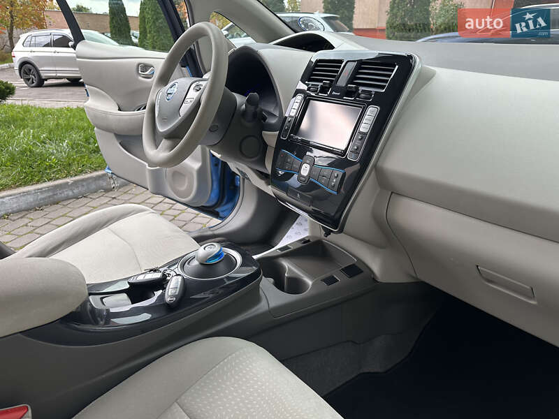 Хэтчбек Nissan Leaf 2012 в Луцке фото 14 Хэтчбек Nissan Leaf 2012 в Луцке