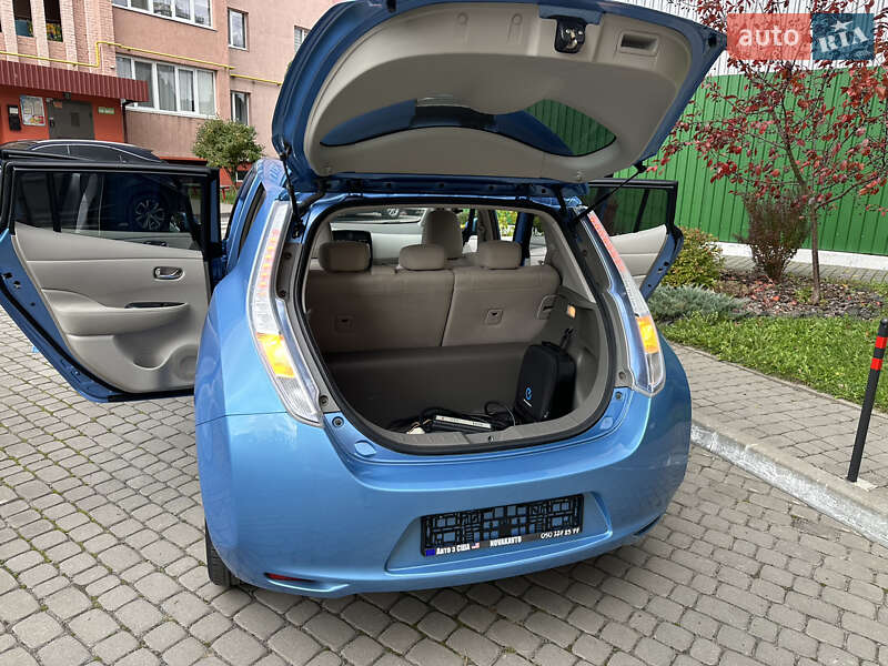 Хэтчбек Nissan Leaf 2012 в Луцке фото 21 Хэтчбек Nissan Leaf 2012 в Луцке