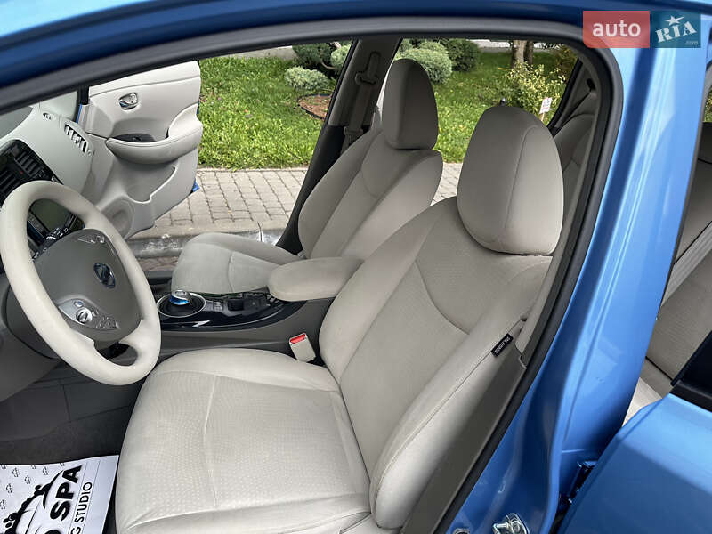 Хэтчбек Nissan Leaf 2012 в Луцке фото 27 Хэтчбек Nissan Leaf 2012 в Луцке