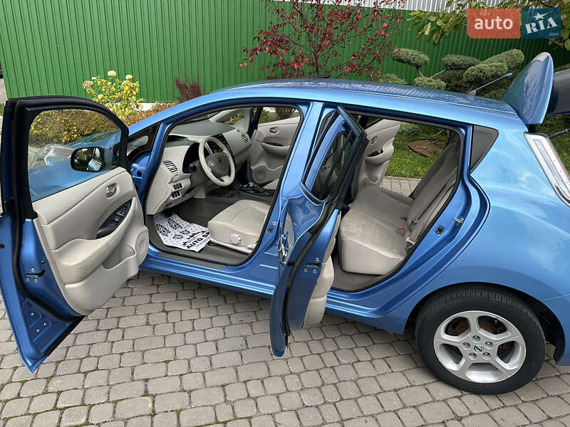 Хэтчбек Nissan Leaf 2012 в Луцке фото 30 Хэтчбек Nissan Leaf 2012 в Луцке