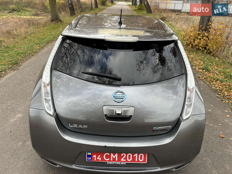 Хэтчбек Nissan Leaf 2014 в Владимире