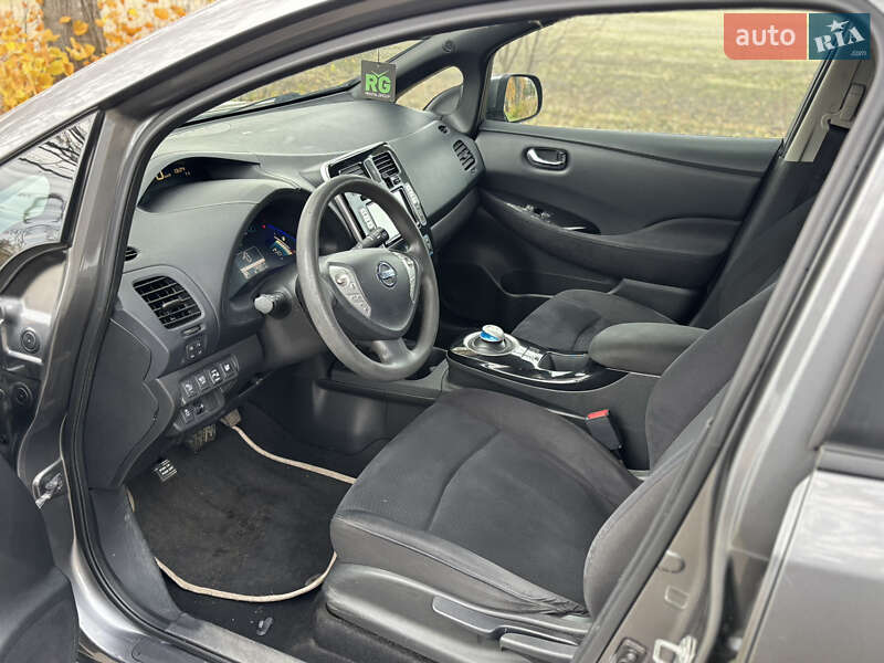 Хэтчбек Nissan Leaf 2014 в Владимире