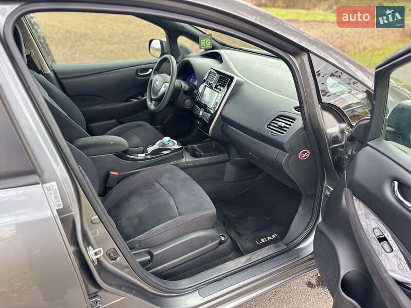 Хэтчбек Nissan Leaf 2014 в Владимире