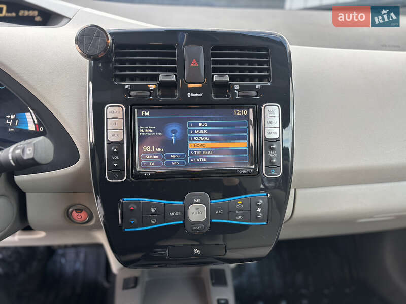 Хэтчбек Nissan Leaf 2011 в Владимире фото 16 Хэтчбек Nissan Leaf 2011 в Владимире