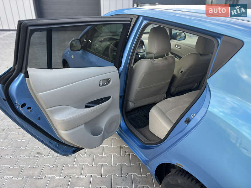 Хэтчбек Nissan Leaf 2011 в Владимире фото 17 Хэтчбек Nissan Leaf 2011 в Владимире
