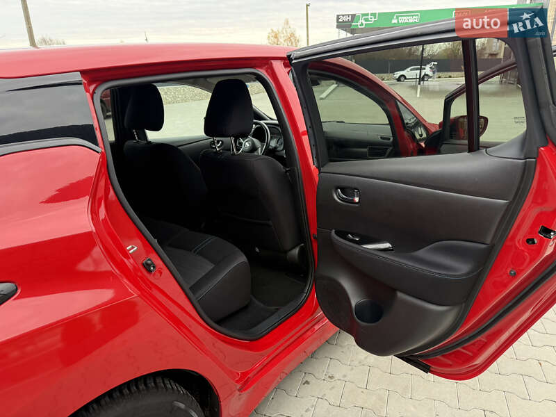 Хетчбек Nissan Leaf 2020 в Волочиську