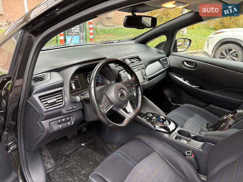 Хетчбек Nissan Leaf 2018 в Тернополі