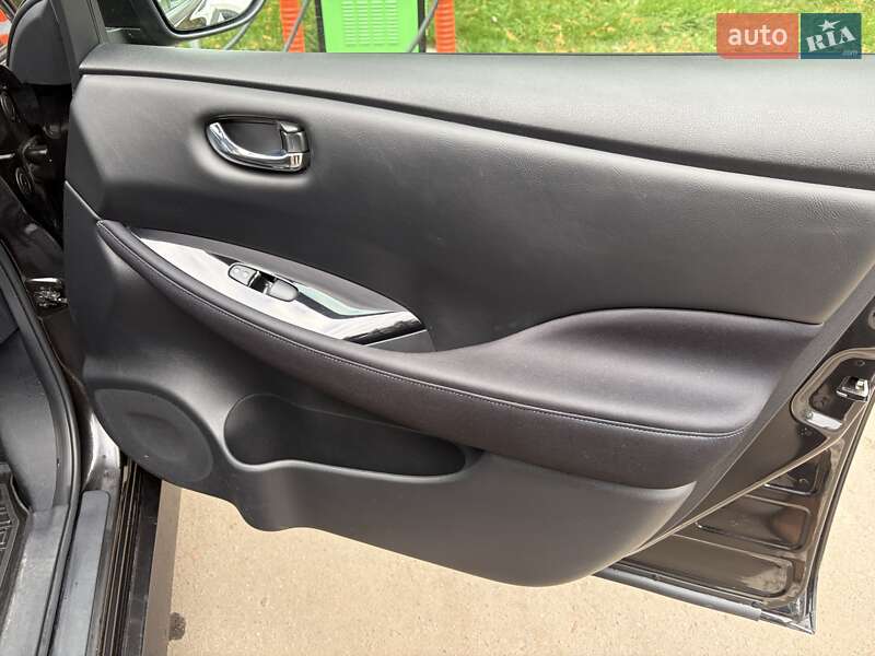 Хетчбек Nissan Leaf 2018 в Тернополі